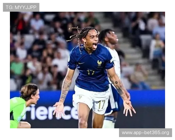 姆巴耶谈巴黎6-1逆转胜利 赞布拉德利助攻助力进球 姆巴耶谈巴黎6-1逆转胜利 赞布拉德利助攻助力进球