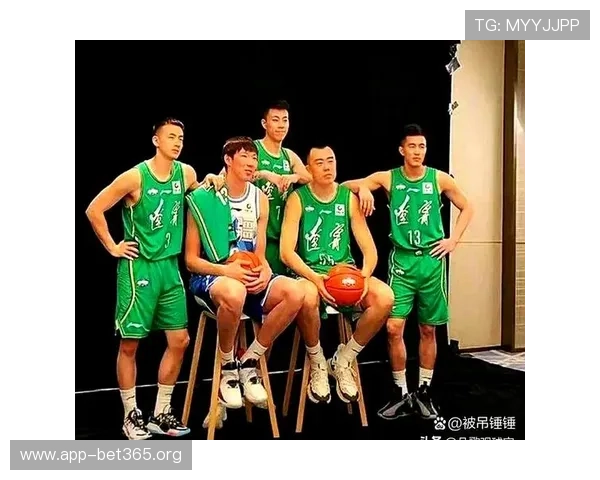 辽宁全运合照催泪韩德君离队继伟坦言或迎最后一届盛会的感人时刻